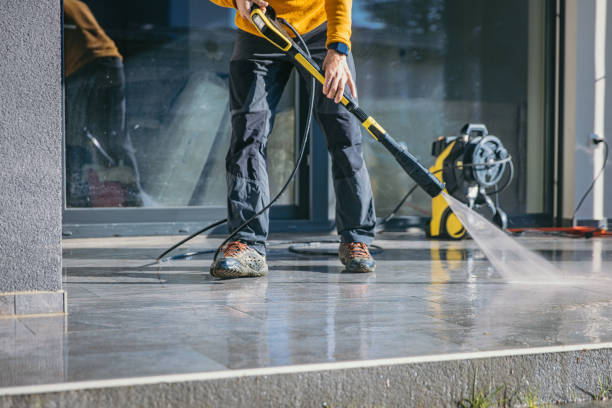 Best Parking Lot and Garage Cleaning  in Clinton, TN